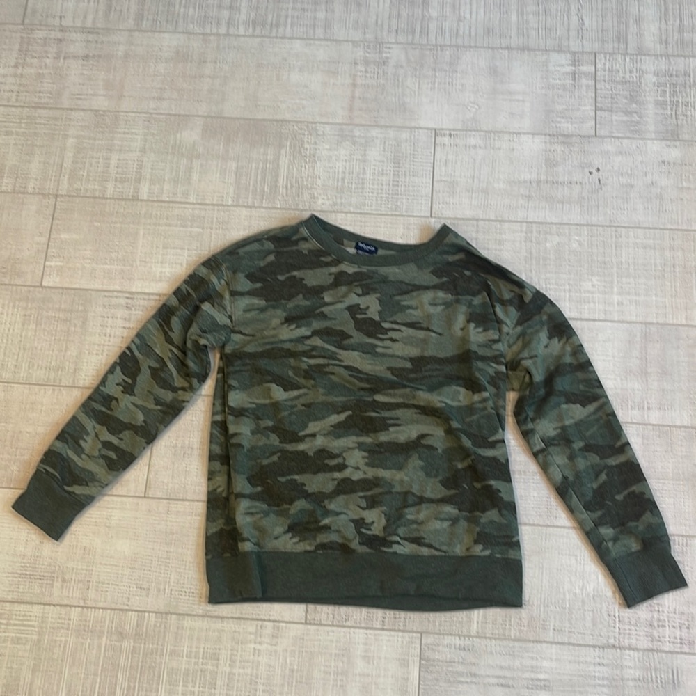 Splendid sweatshirt and pant set